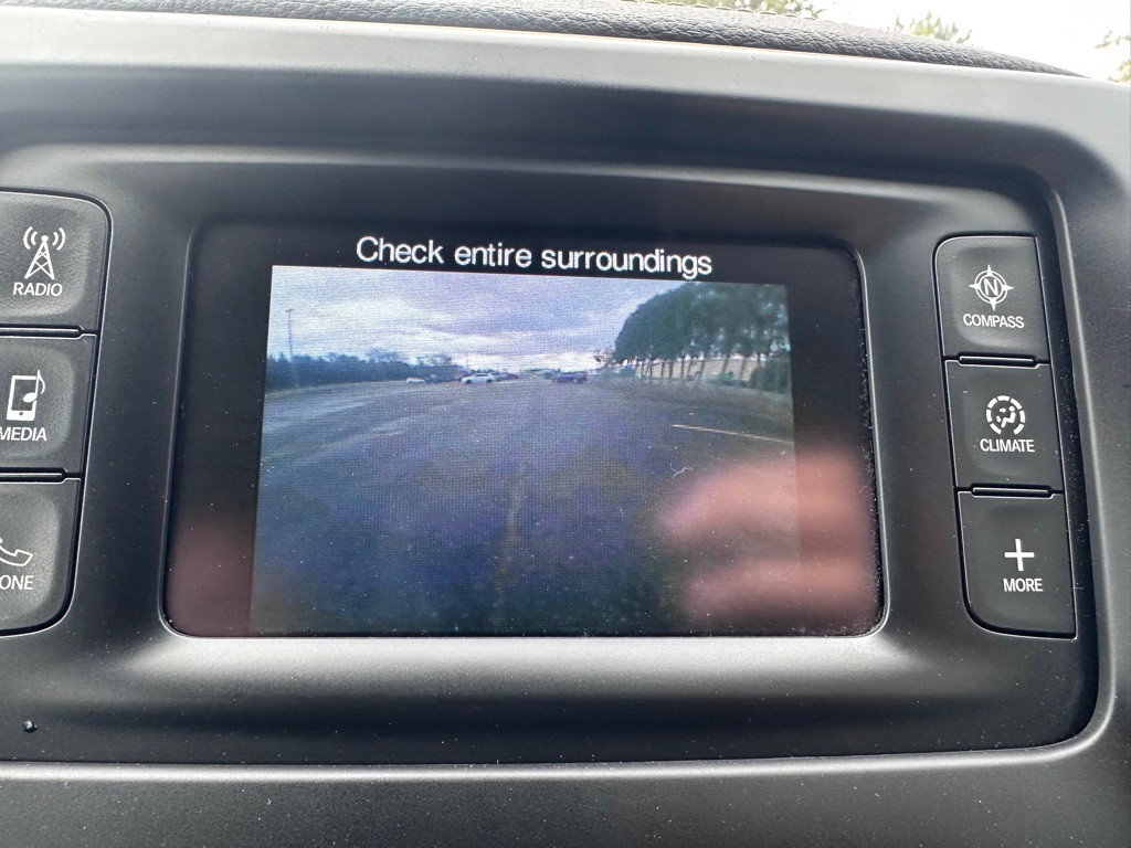 2017 Jeep Cherokee Image 13