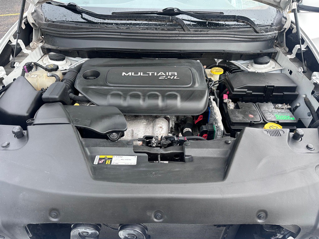 2017 Jeep Cherokee Image 17