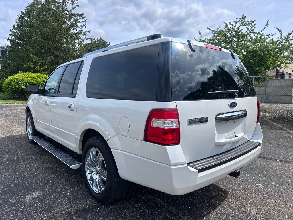 2010 Ford Expedition Image 3
