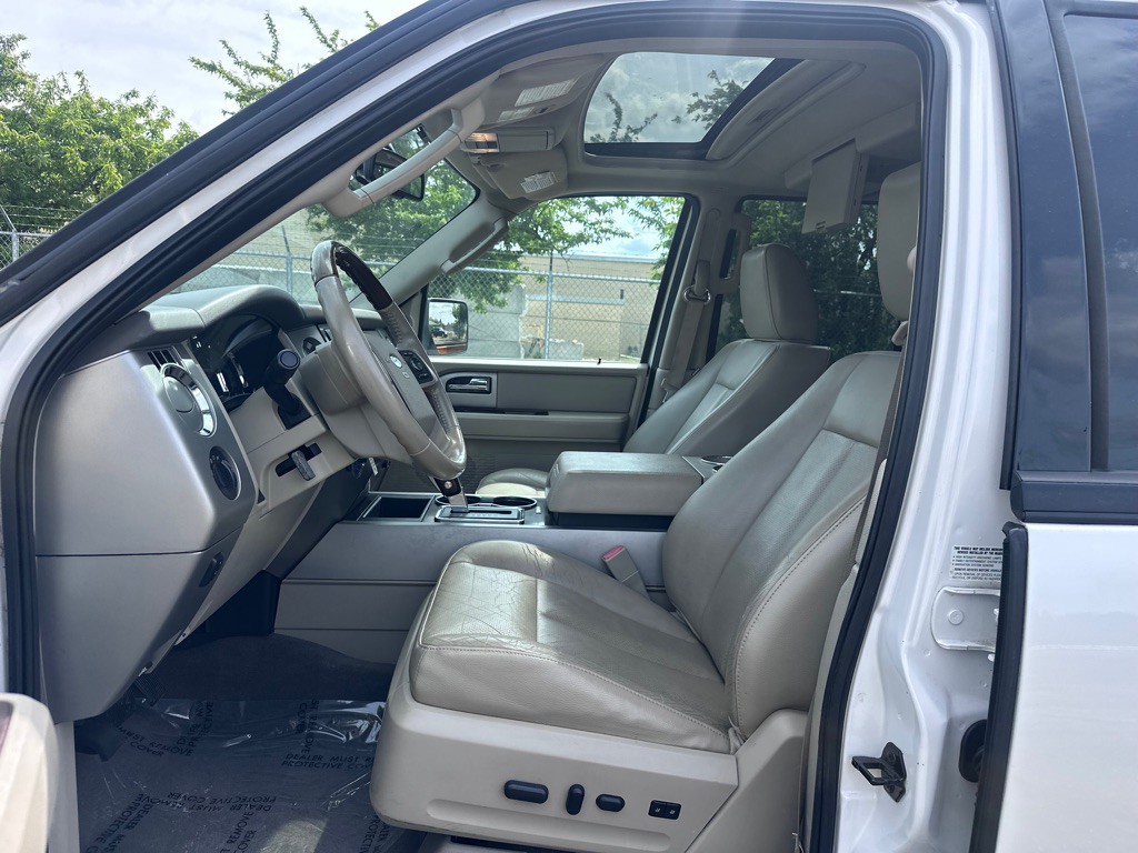 2010 Ford Expedition Image 14