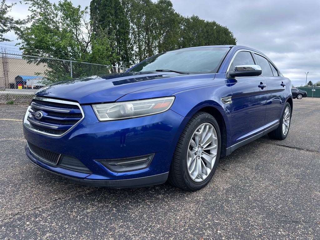 2015 Ford Taurus Image 1