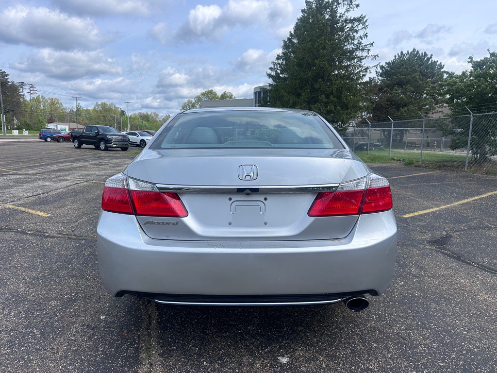 2014 Honda Accord Image 5