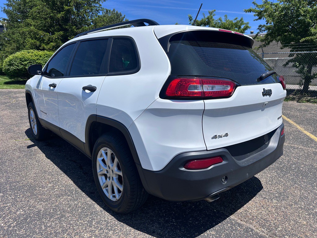 2016 Jeep Cherokee Image 3