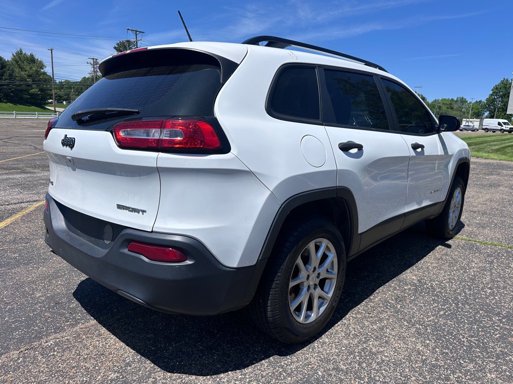 2016 Jeep Cherokee Image 5