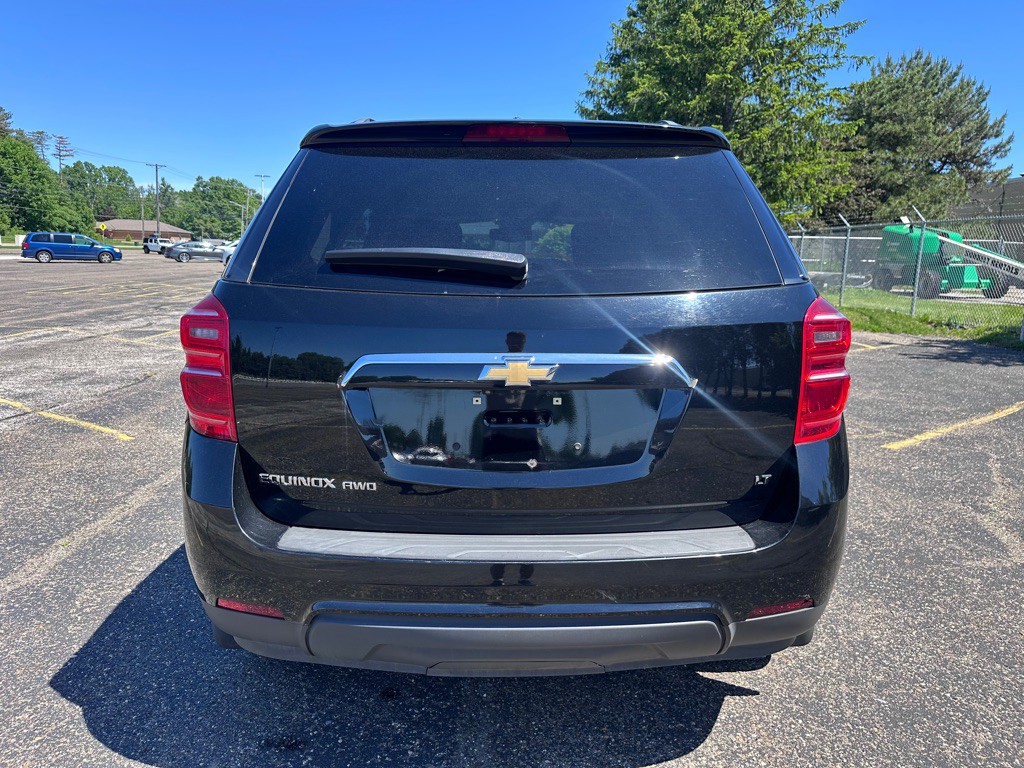 2017 Chevrolet Equinox Image 5