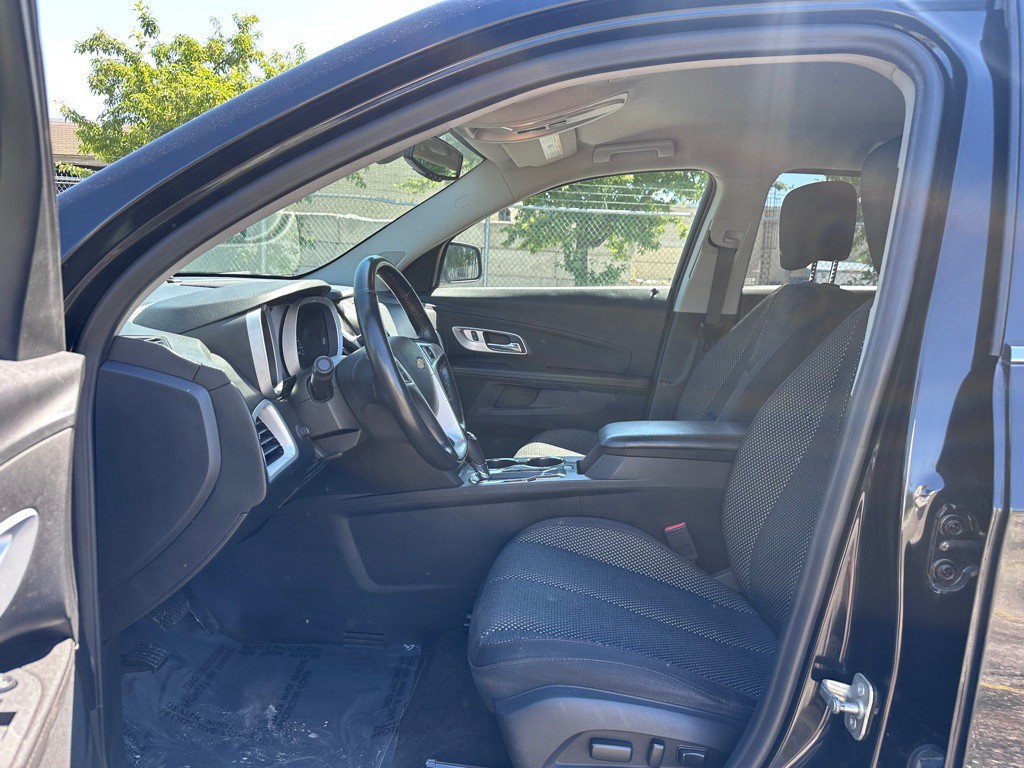 2017 Chevrolet Equinox Image 11