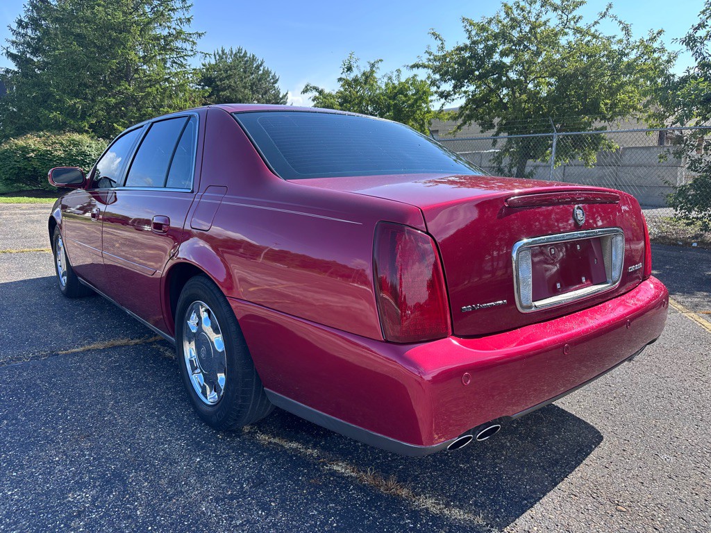 2000 Cadillac DeVille Image 3
