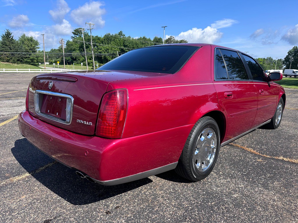 2000 Cadillac DeVille Image 5
