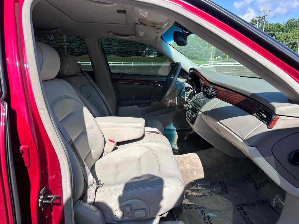 2000 Cadillac DeVille Image 10