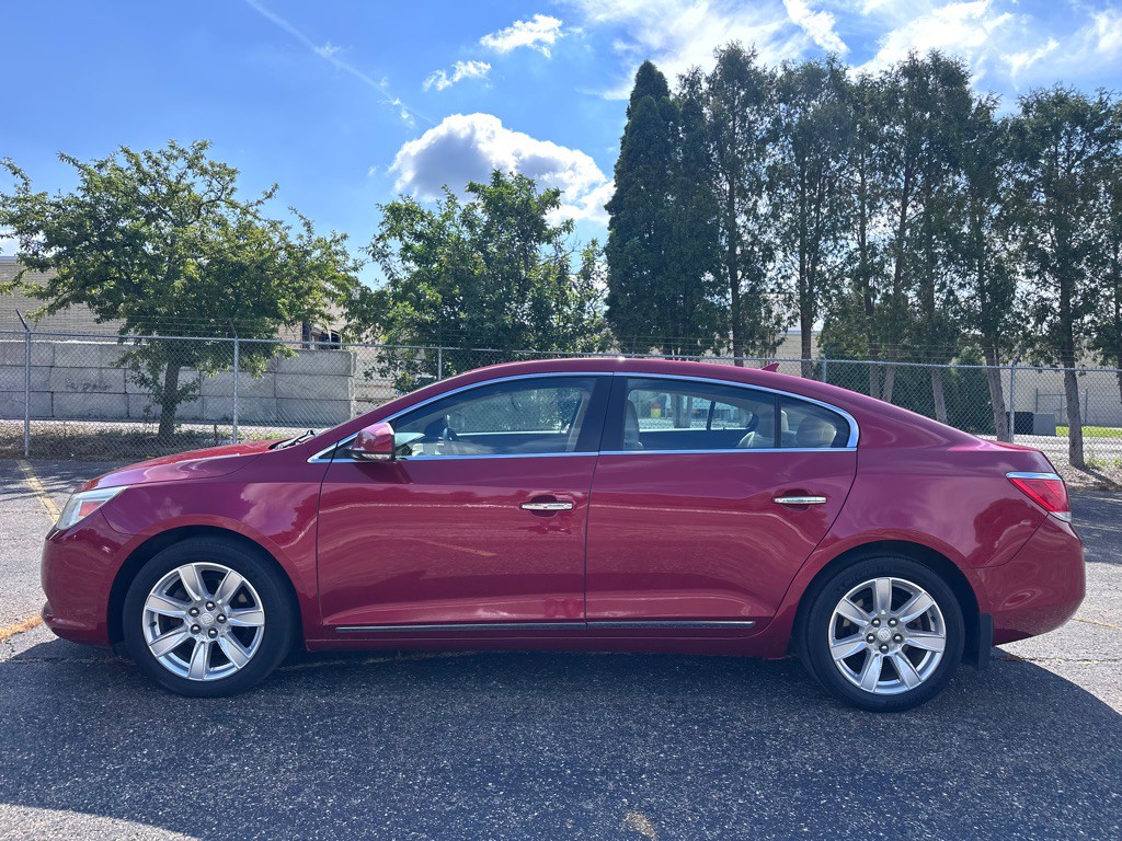 2012 Buick Lacrosse Image 2