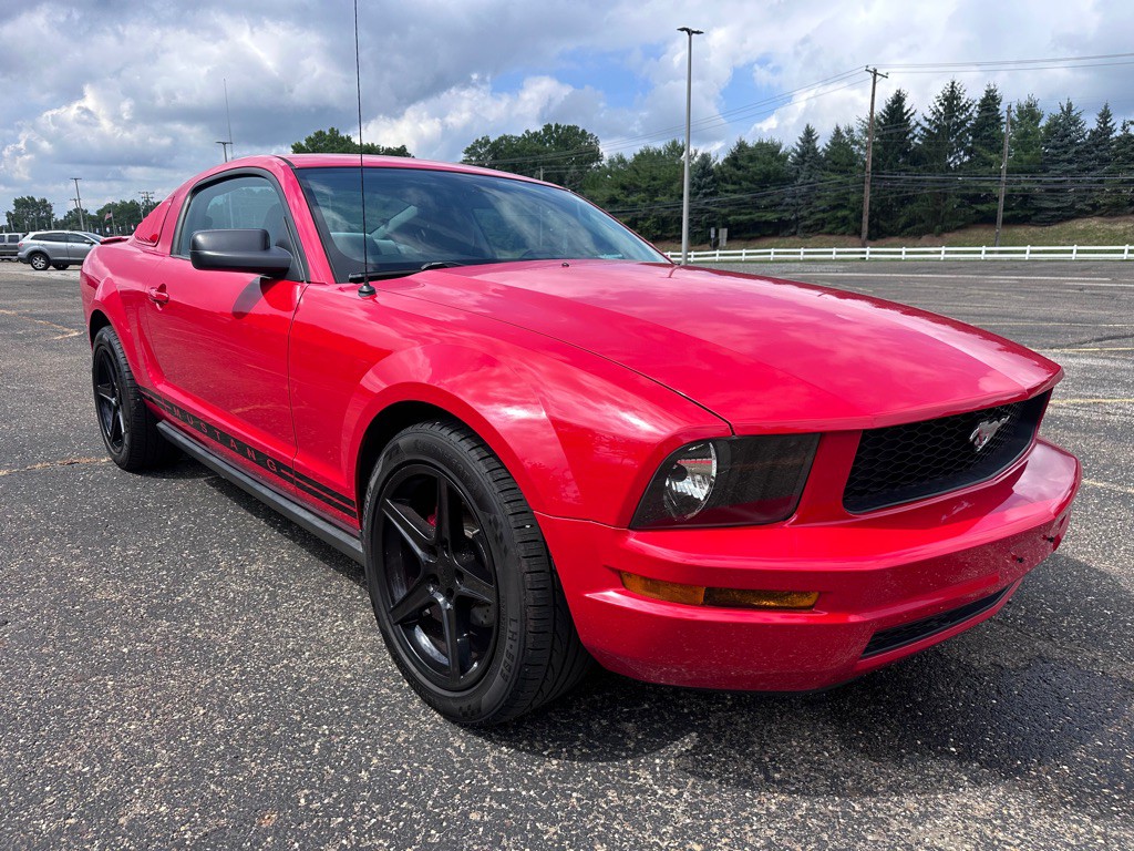 2008 Ford Mustang Image 7