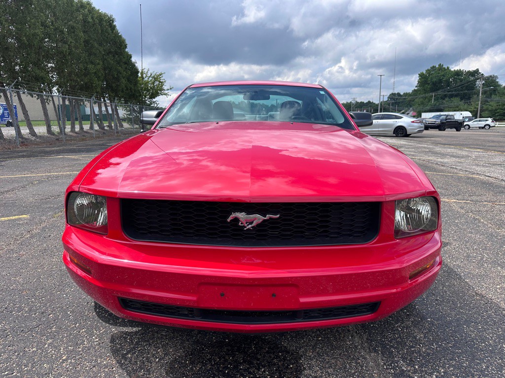 2008 Ford Mustang Image 8