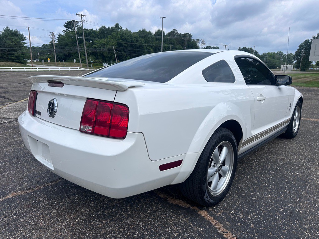 2007 Ford Mustang Image 5