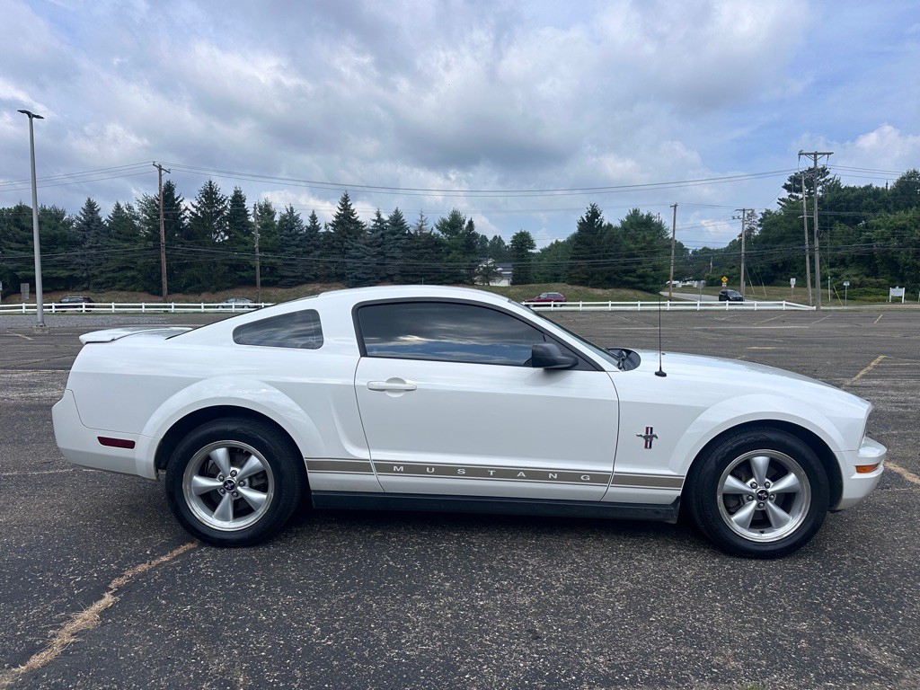2007 Ford Mustang Image 6