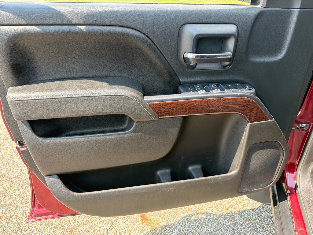 2016 GMC Sierra Image 17