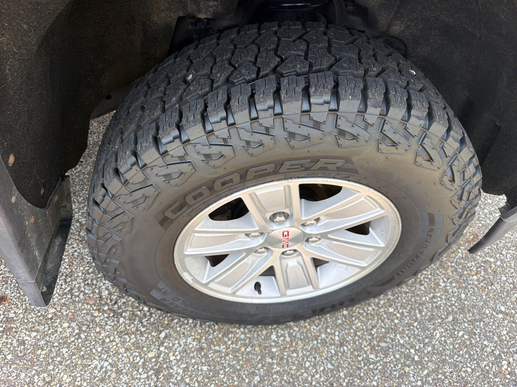 2016 GMC Sierra Image 21
