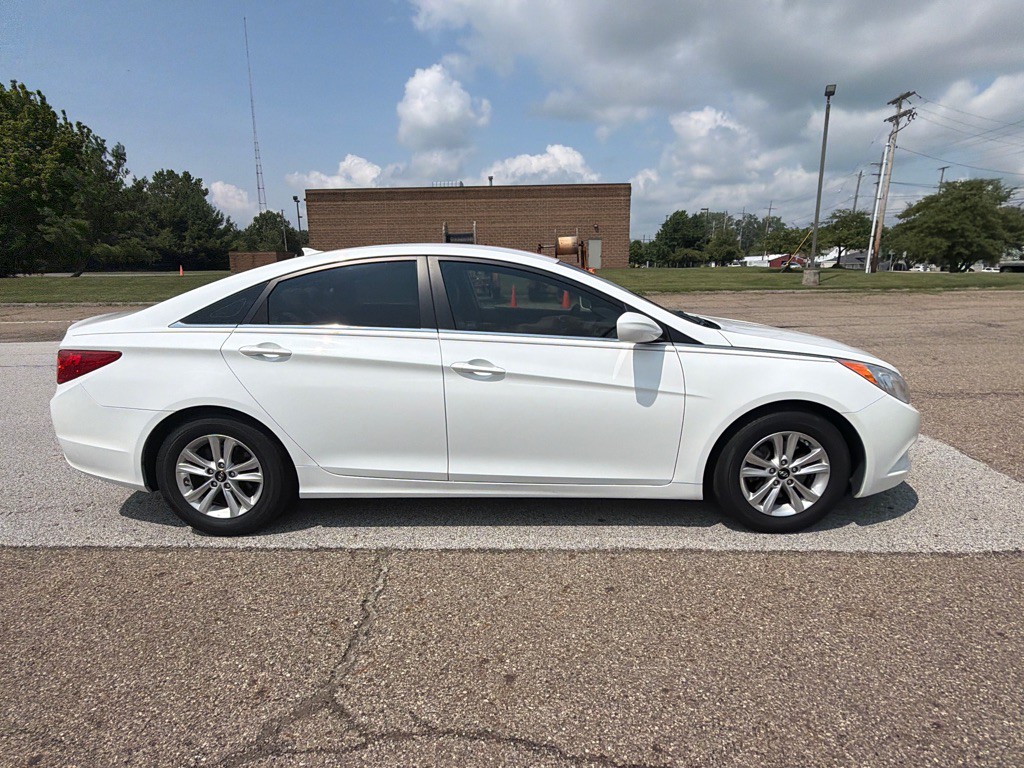 2012 Hyundai Sonata Image 4