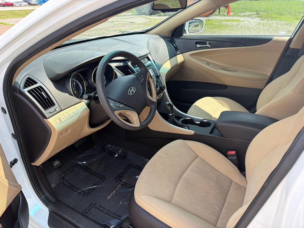 2012 Hyundai Sonata Image 9