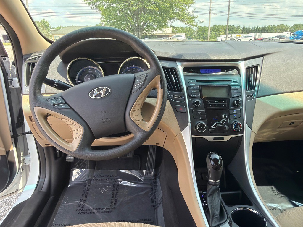 2012 Hyundai Sonata Image 11