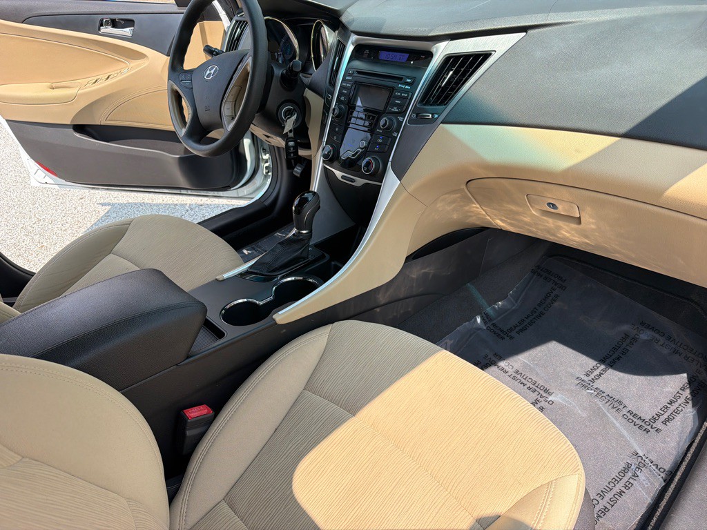 2012 Hyundai Sonata Image 12