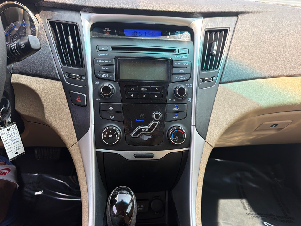 2012 Hyundai Sonata Image 15