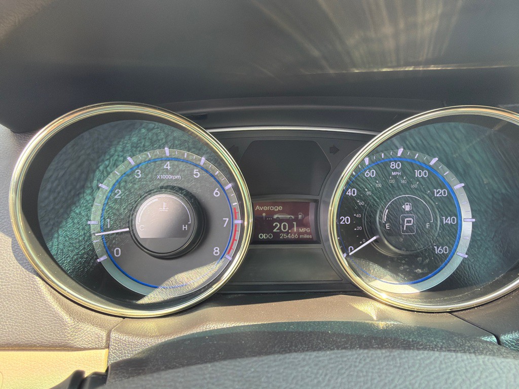 2012 Hyundai Sonata Image 16