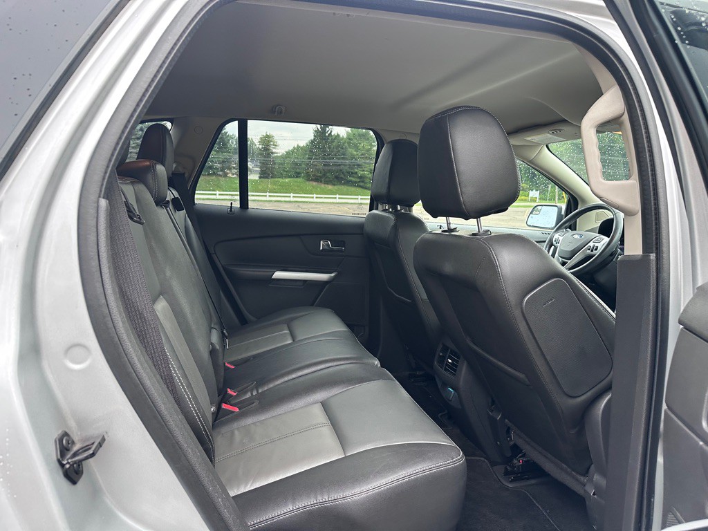 2014 Ford Edge Image 10