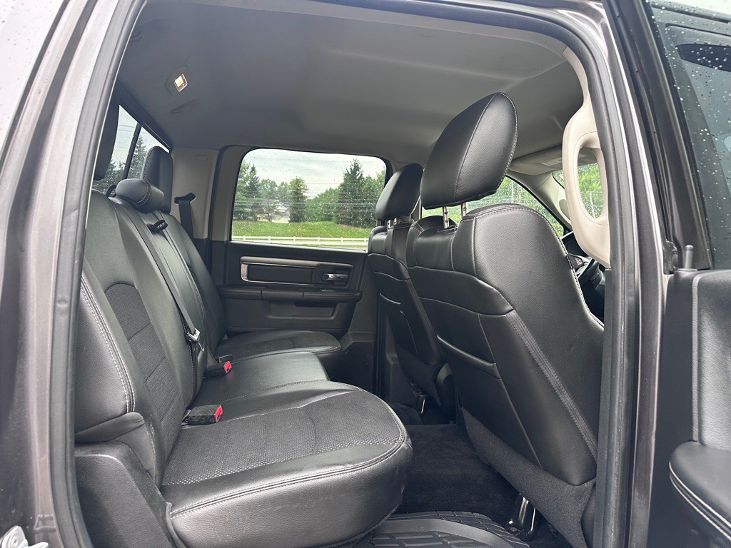 2014 RAM 1500 Image 9