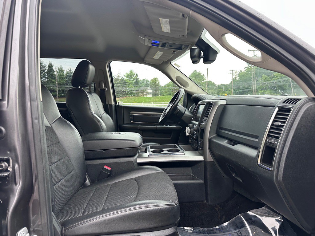 2014 RAM 1500 Image 10