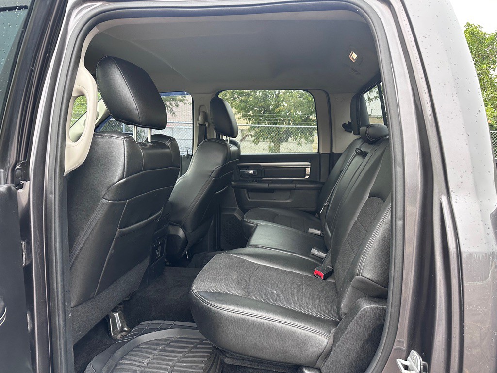 2014 RAM 1500 Image 11
