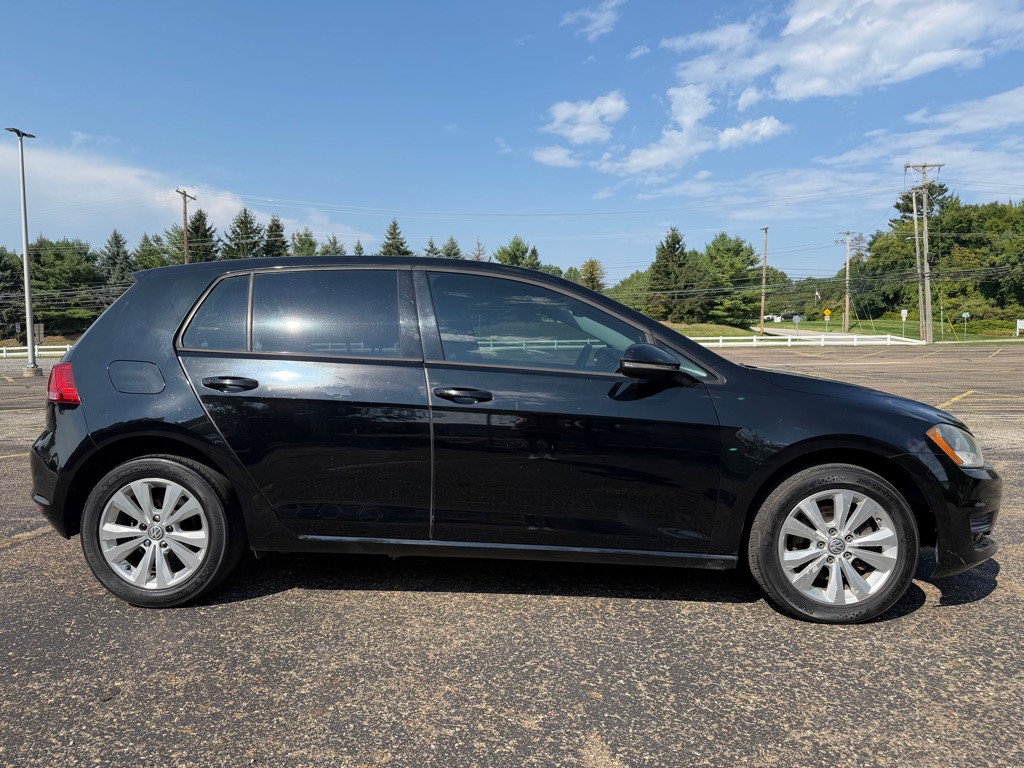 2015 Volkswagen Golf Image 4