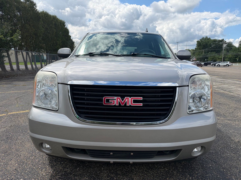 2007 GMC Yukon Image 8