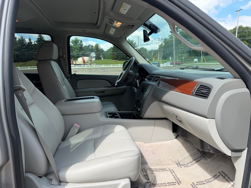 2007 GMC Yukon Image 9