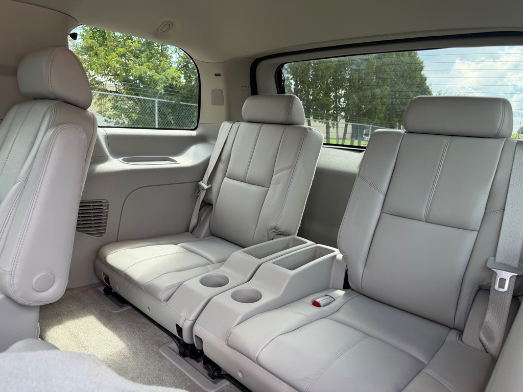 2007 GMC Yukon Image 12