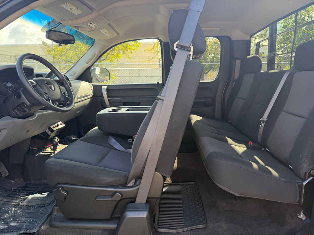 2011 GMC Sierra Image 12