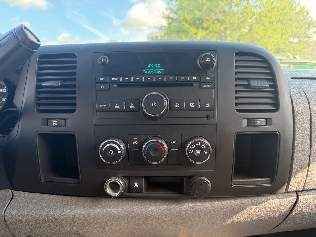 2011 GMC Sierra Image 13