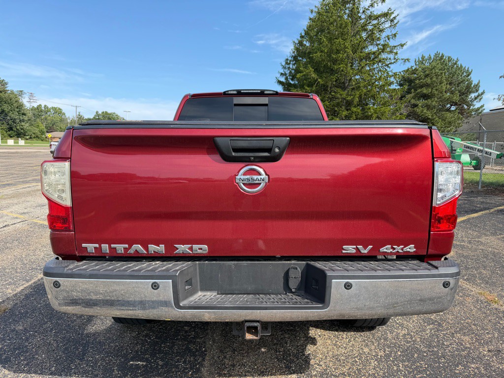 2016 Nissan Titan Image 3