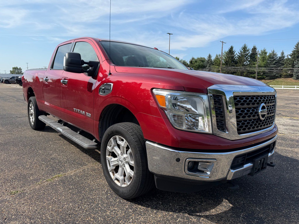 2016 Nissan Titan Image 5