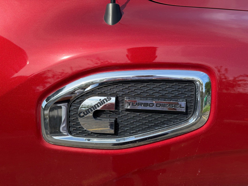 2016 Nissan Titan Image 9