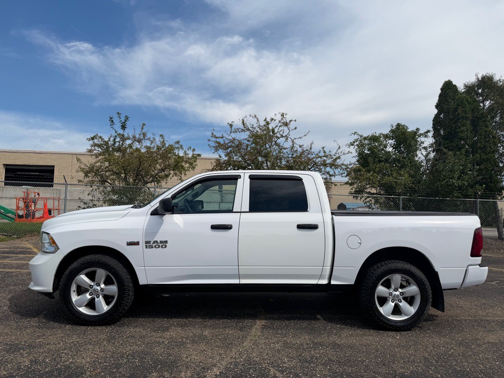 2015 RAM 1500 Image 2
