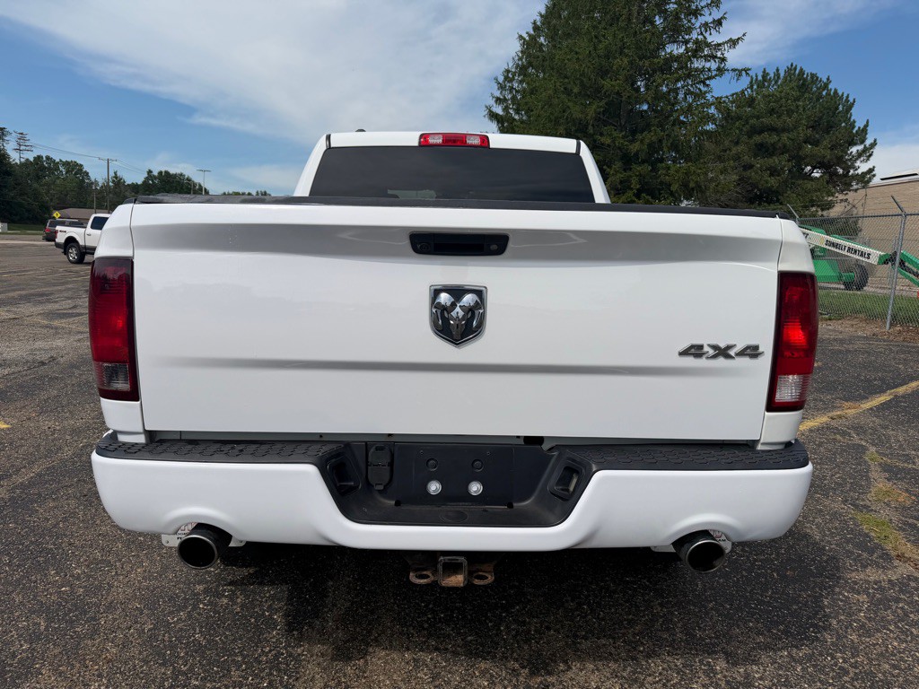 2015 RAM 1500 Image 3