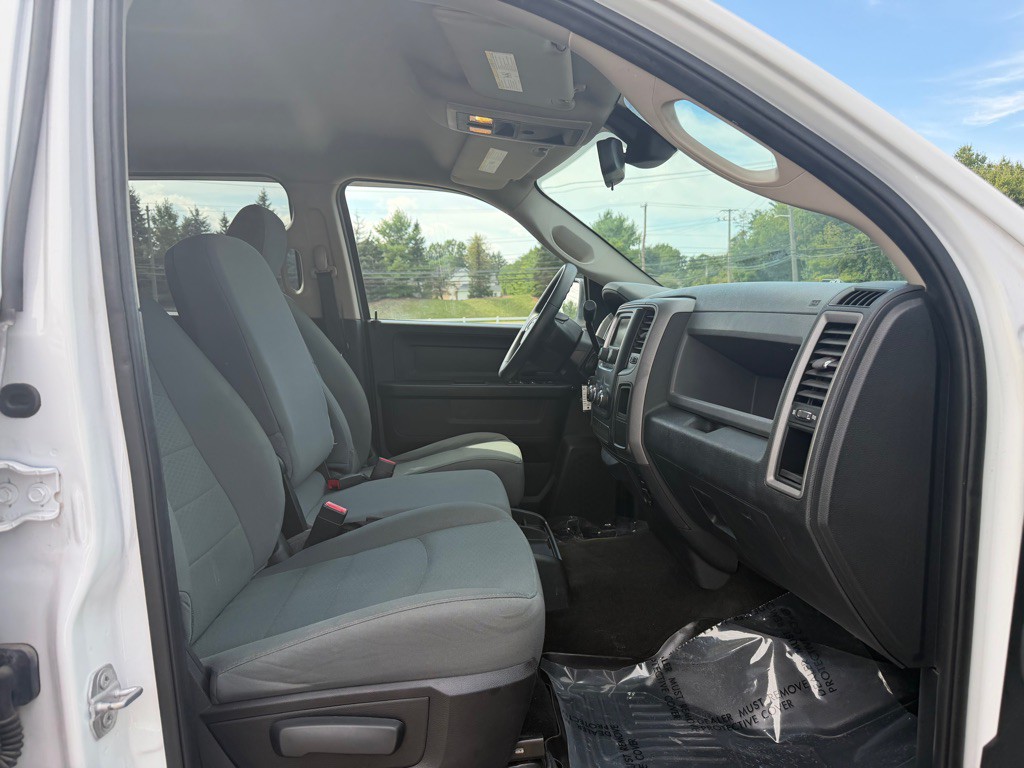 2015 RAM 1500 Image 8