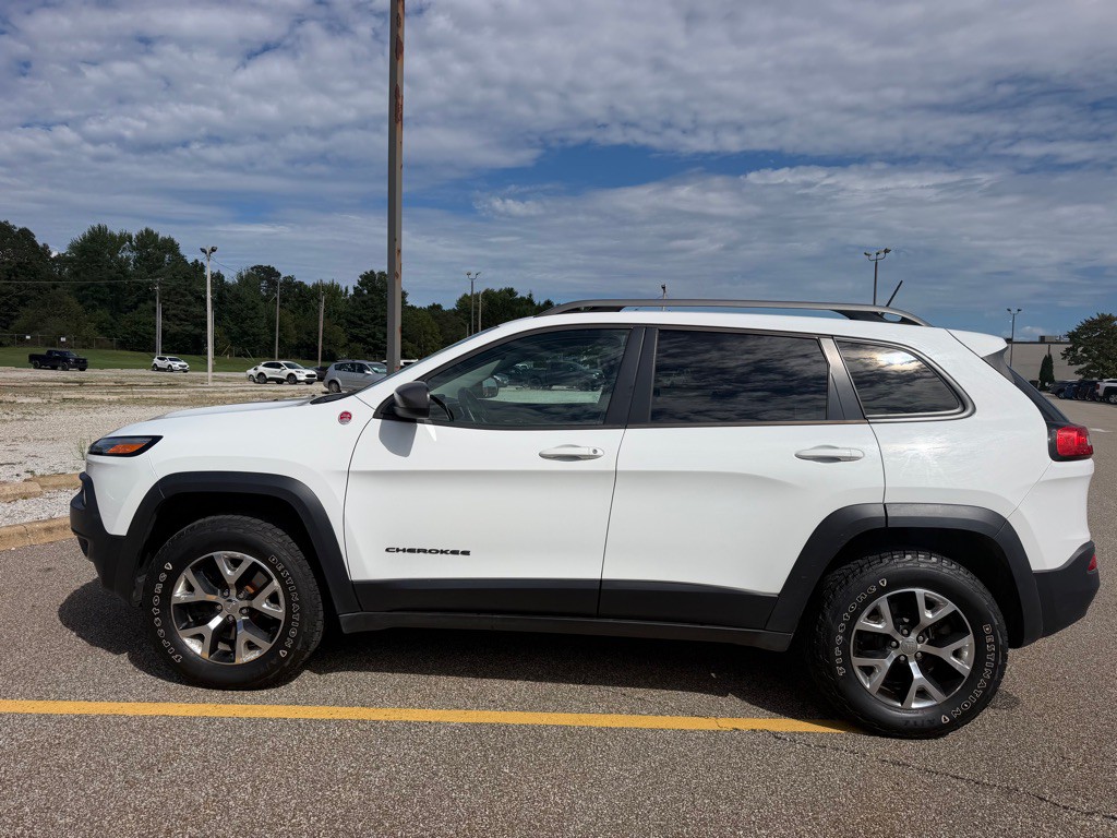 2015 Jeep Cherokee Image 8