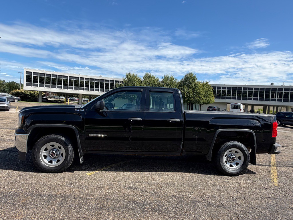 2018 GMC Sierra Image 8