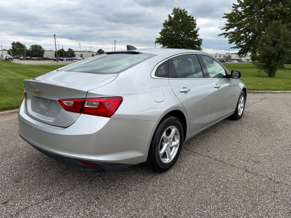 2018 Chevrolet Malibu Image 6