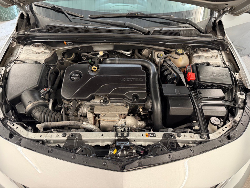 2018 Chevrolet Malibu Image 15