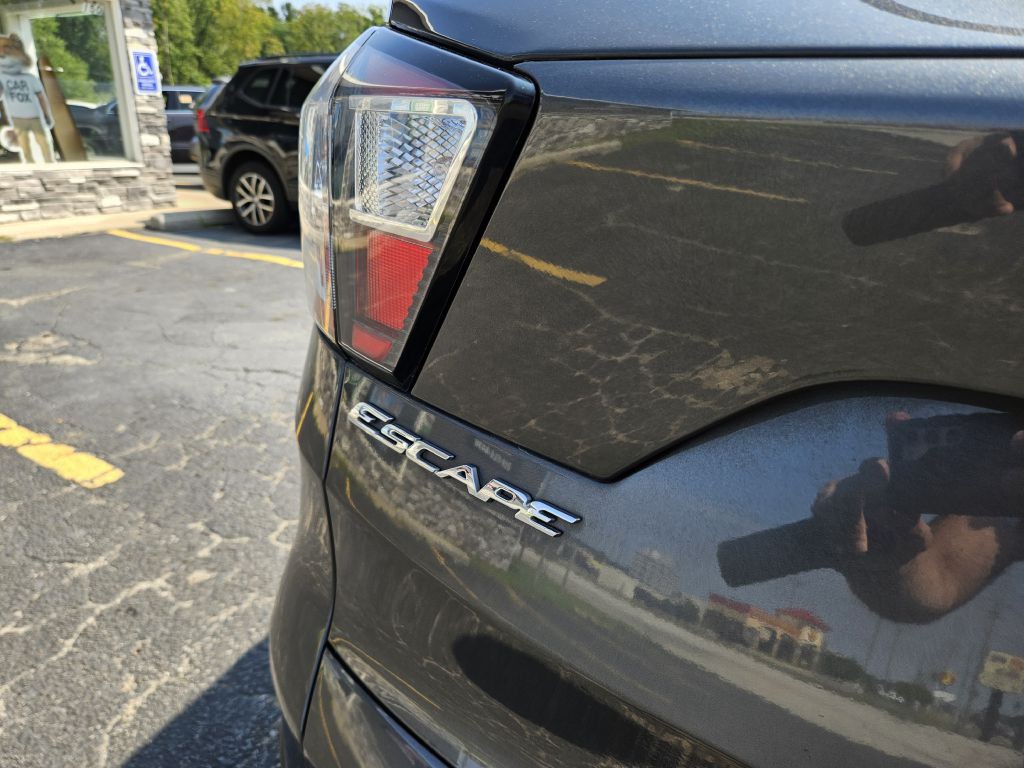 2018 Ford Escape Image 10