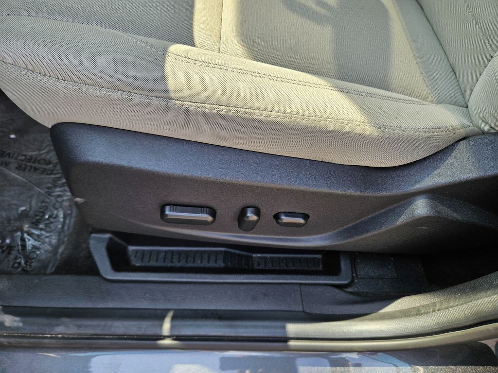 2018 Ford Escape Image 25