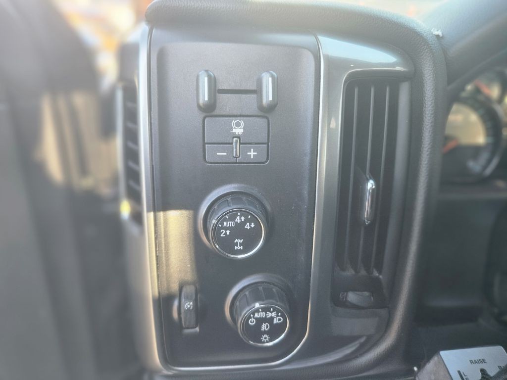 2015 Chevrolet Silverado 1500 Image 28