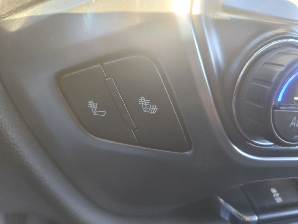 2015 Chevrolet Silverado 1500 Image 37